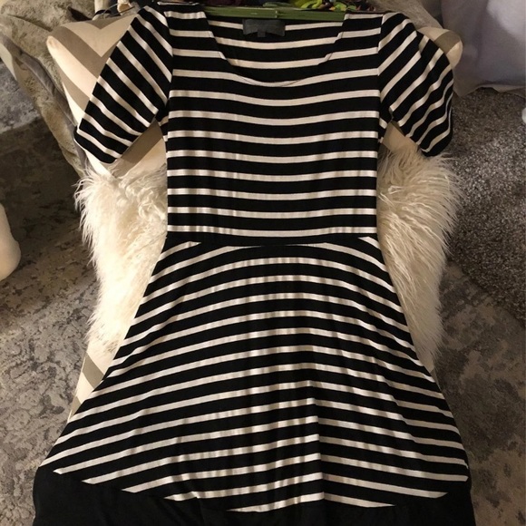Striped comfy dress - Picture 1 of 3